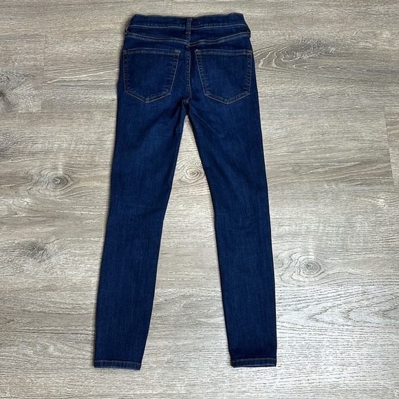 Free People Women’s Distressed Mid-Rise Skinny Jeans Dark Blue Sz 25 - Picture 7 of 11